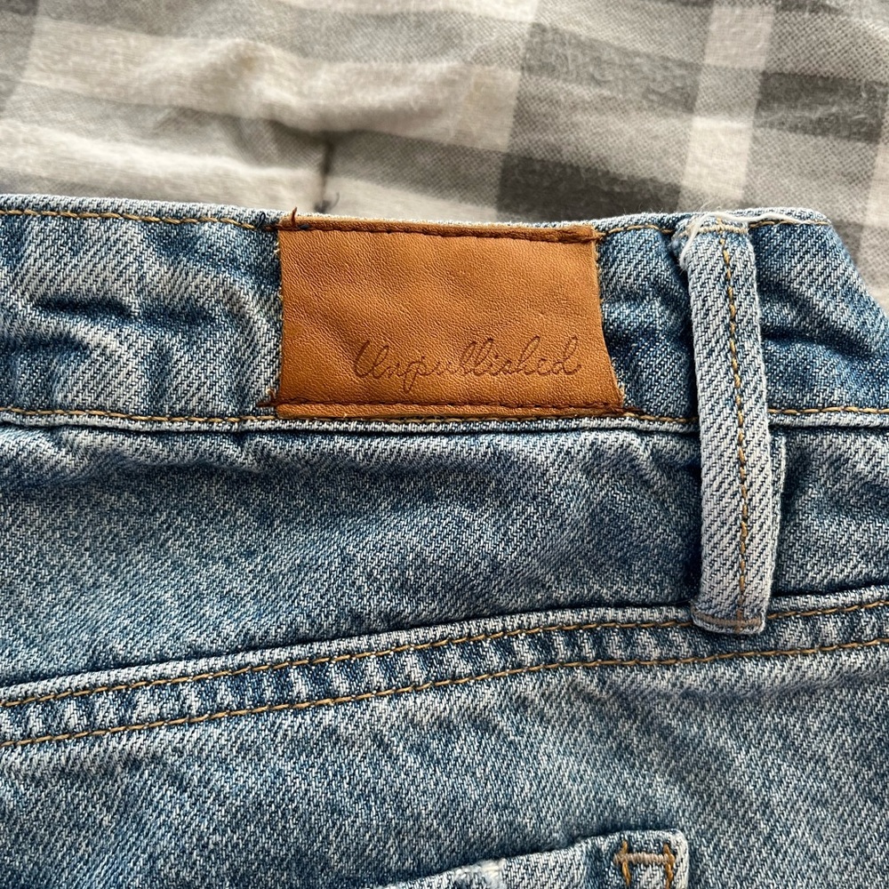 Unpublished Cleo+Wolf brand straight leg jeans, worn jeans, boot barn jeans - Picture 2 of 6